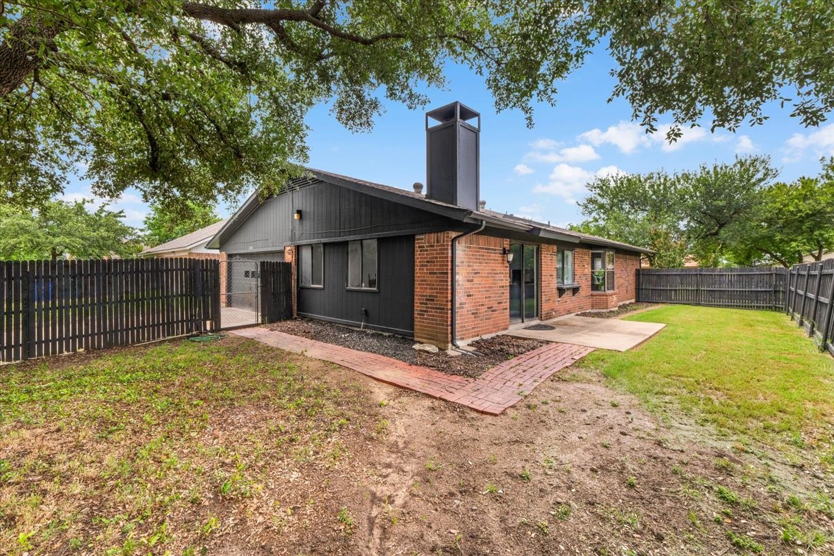 3120 Mayfair Drive Carrollton TX 75007