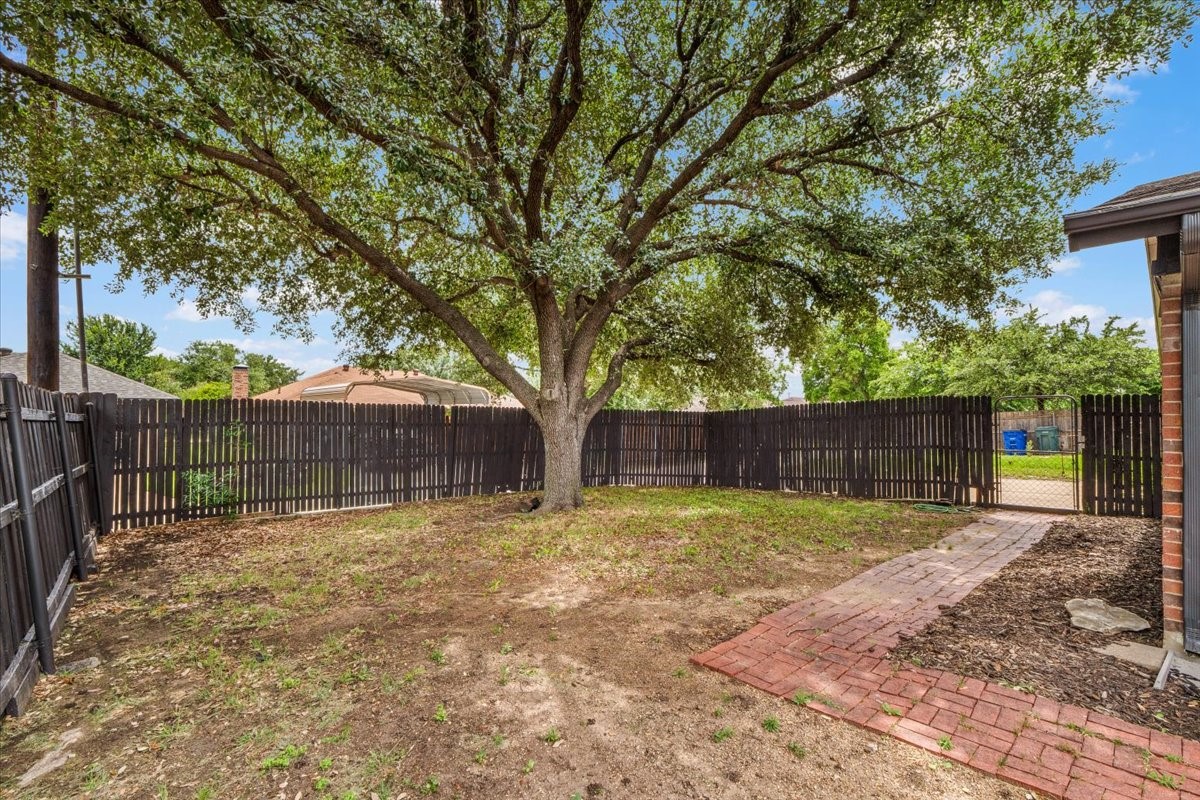3120 Mayfair Drive Carrollton TX 75007