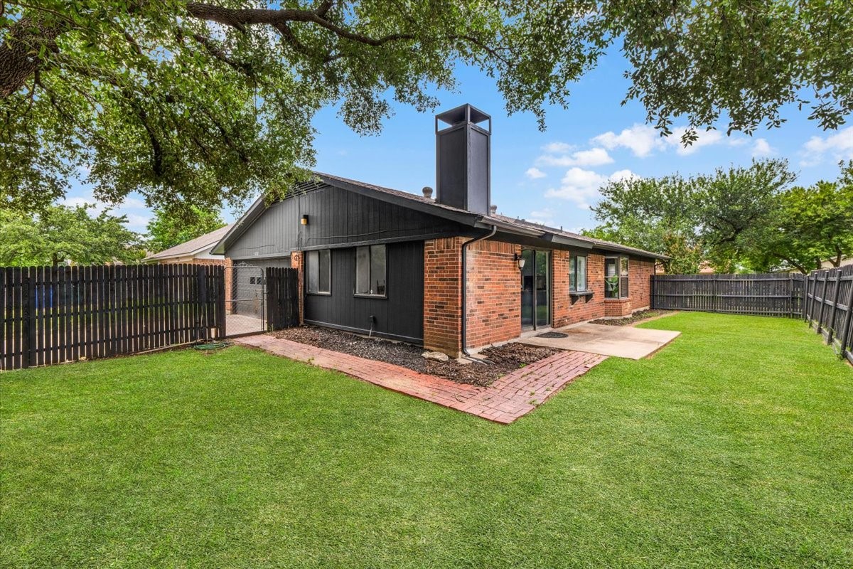 3120 Mayfair Drive Carrollton TX 75007