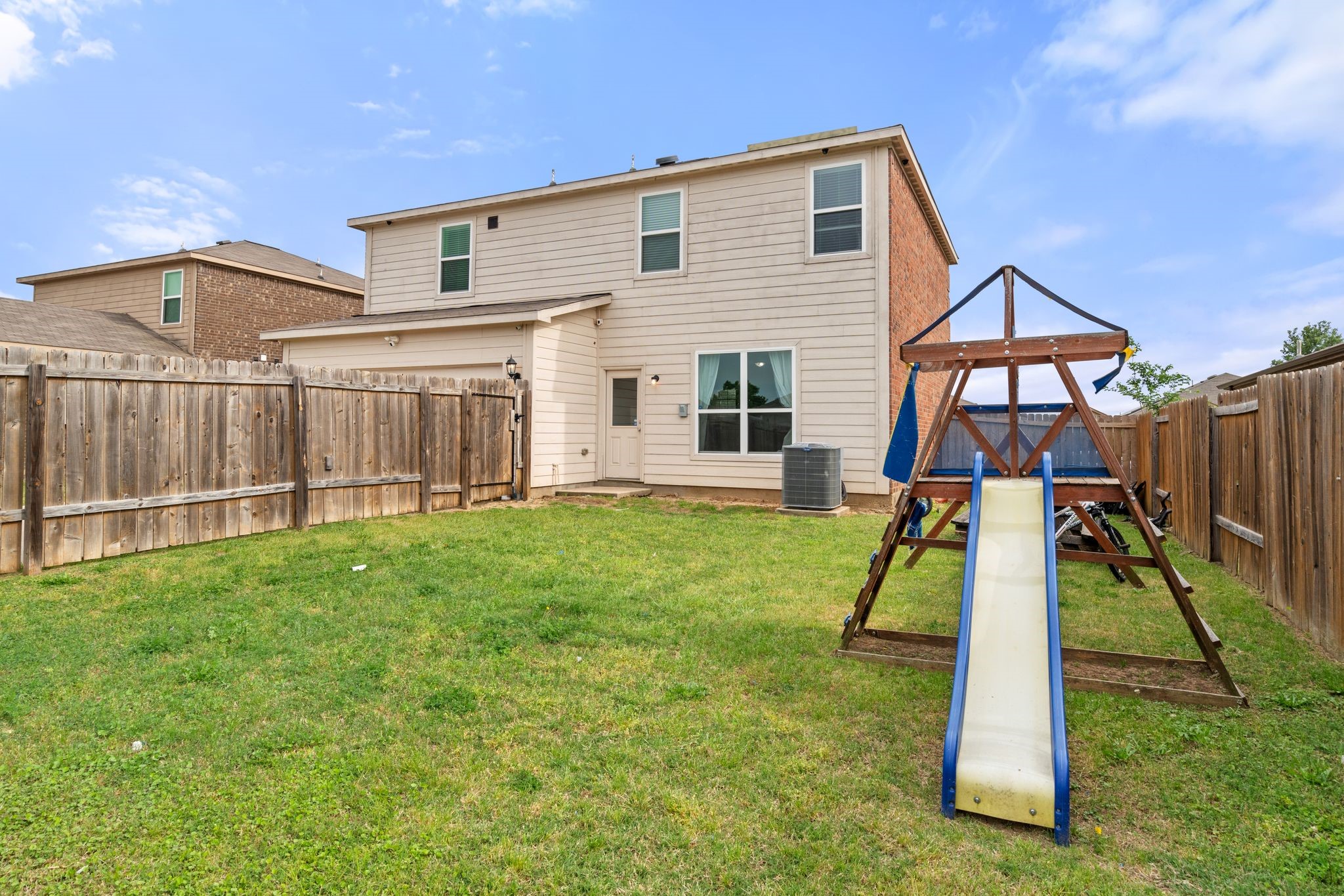 9831 Whistler Drive Dallas TX 75217