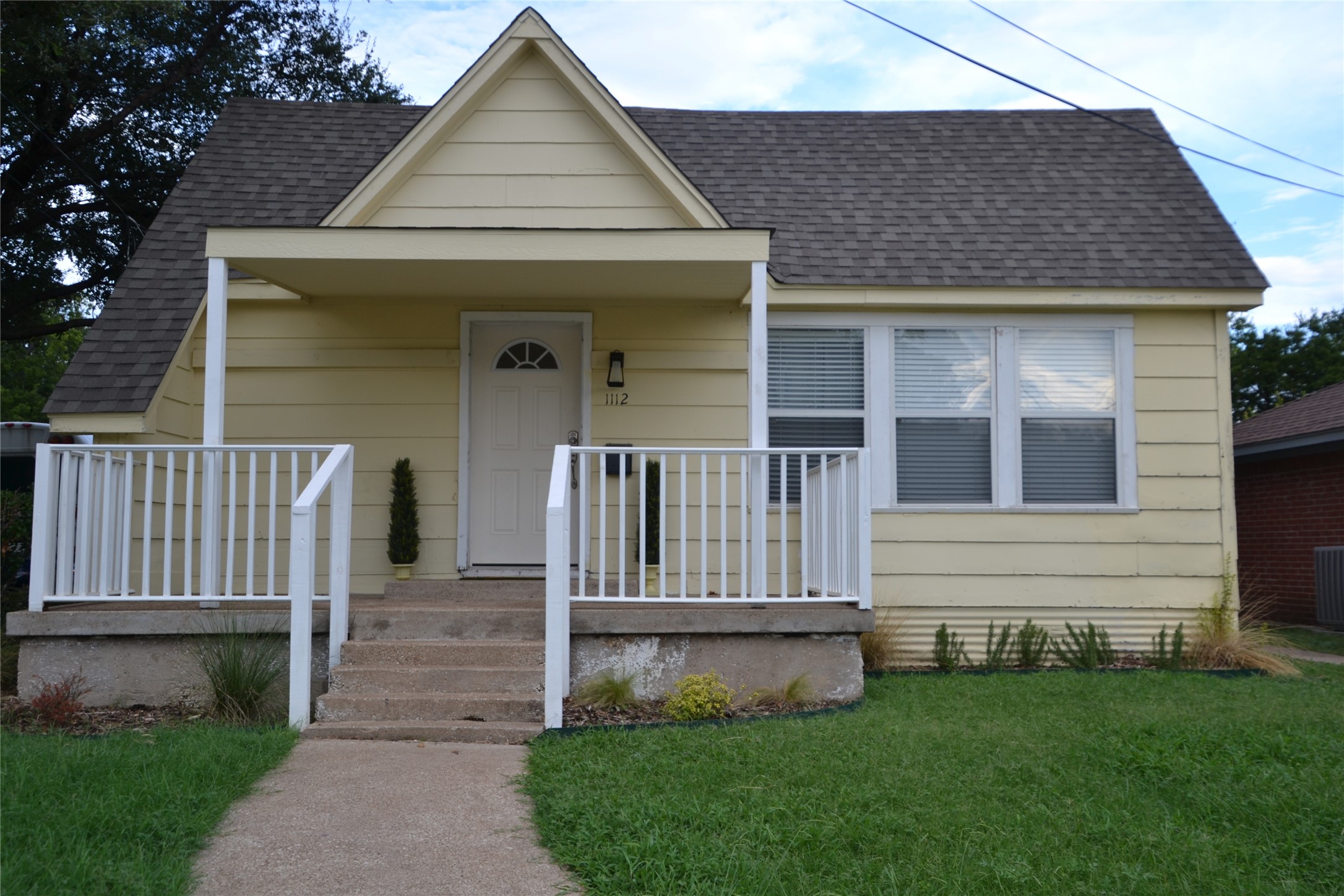 1112 G Avenue Plano TX 75074