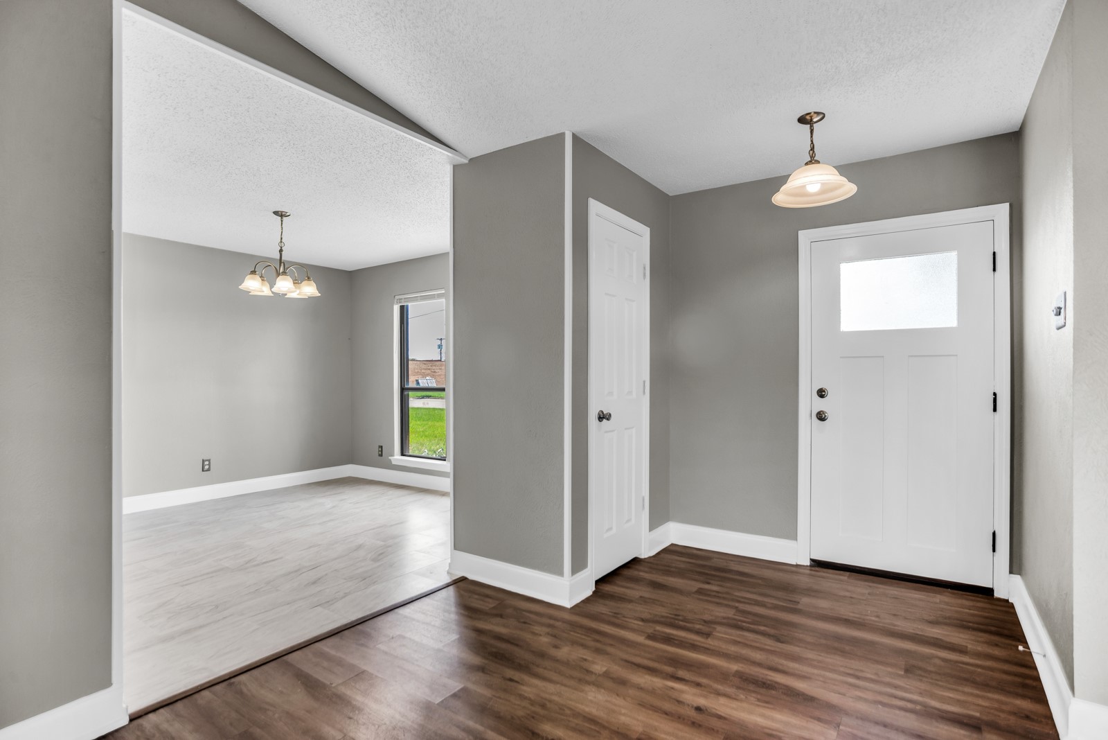 1125 Pleasant Valley Road Garland TX 75040