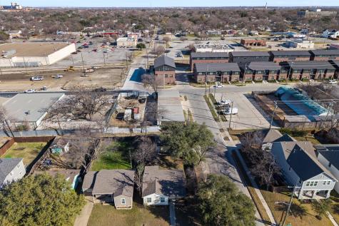 2739 Livingston Avenue Fort Worth TX 76110