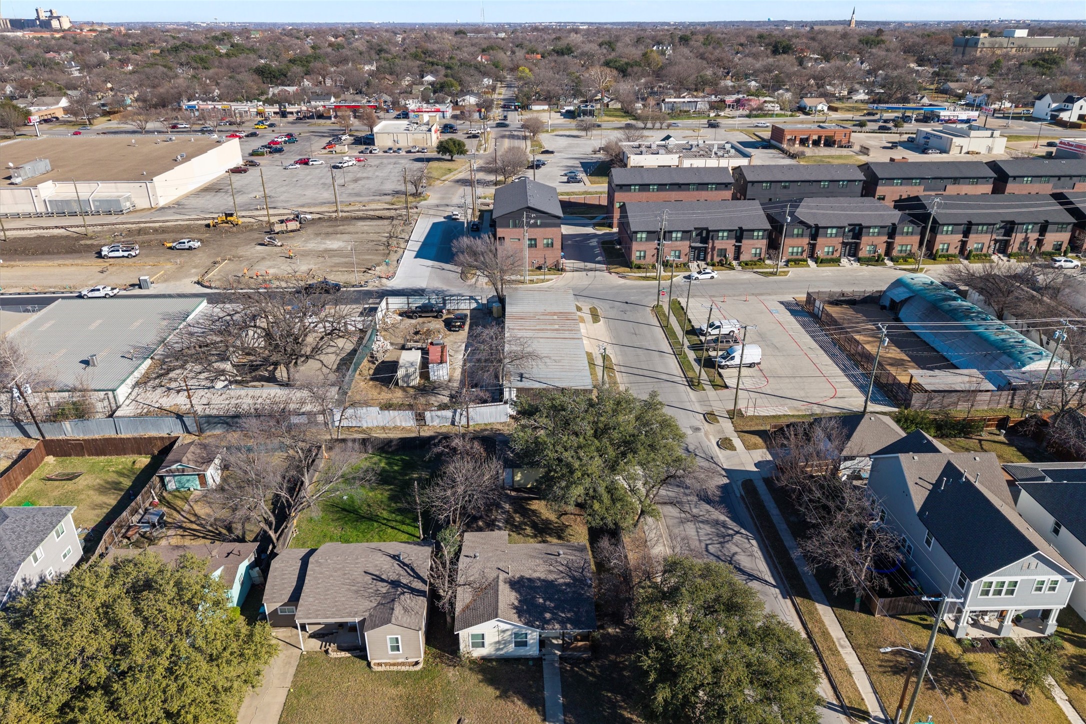 2739 Livingston Avenue Fort Worth TX 76110