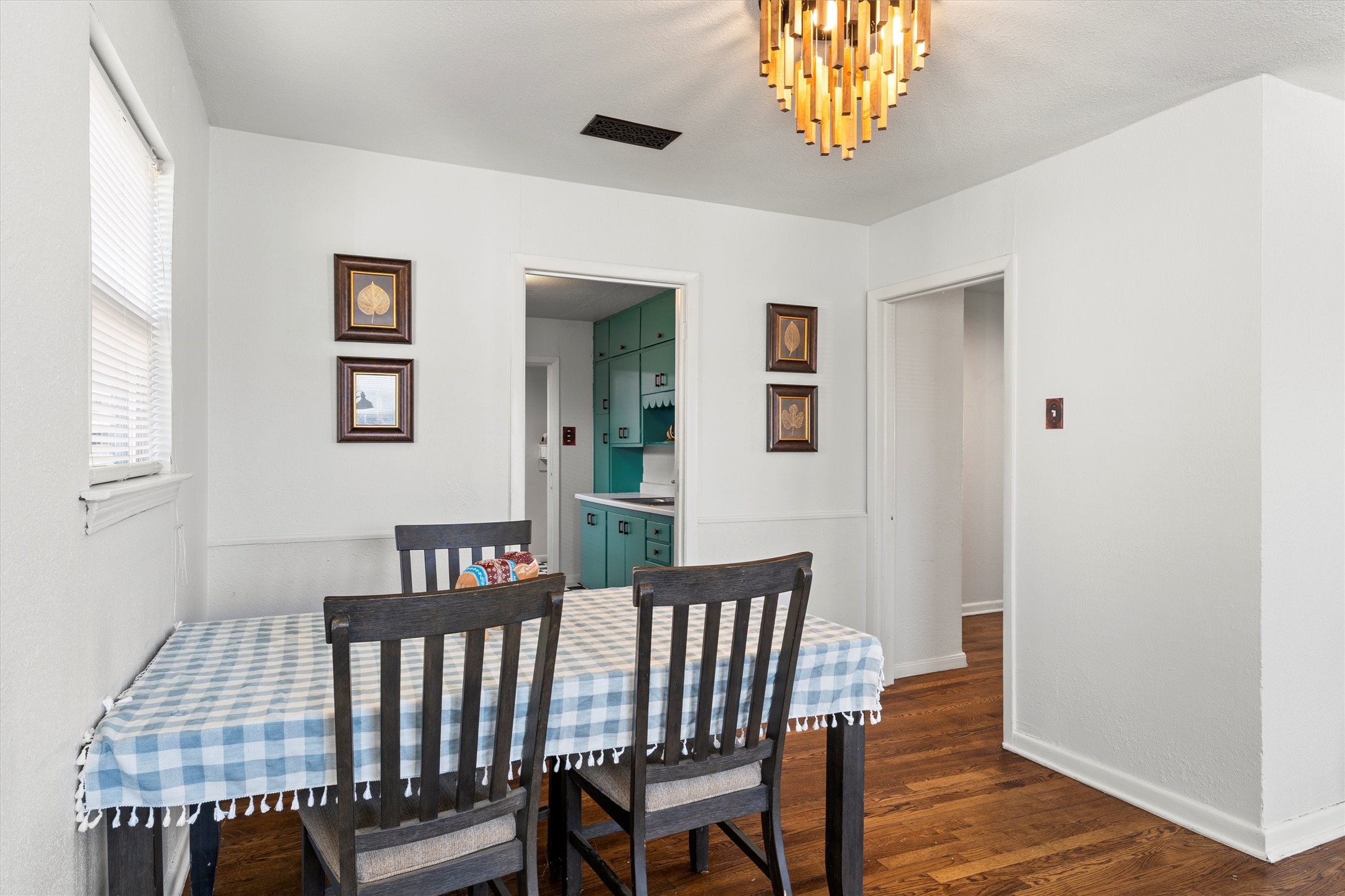 2739 Livingston Avenue Fort Worth TX 76110