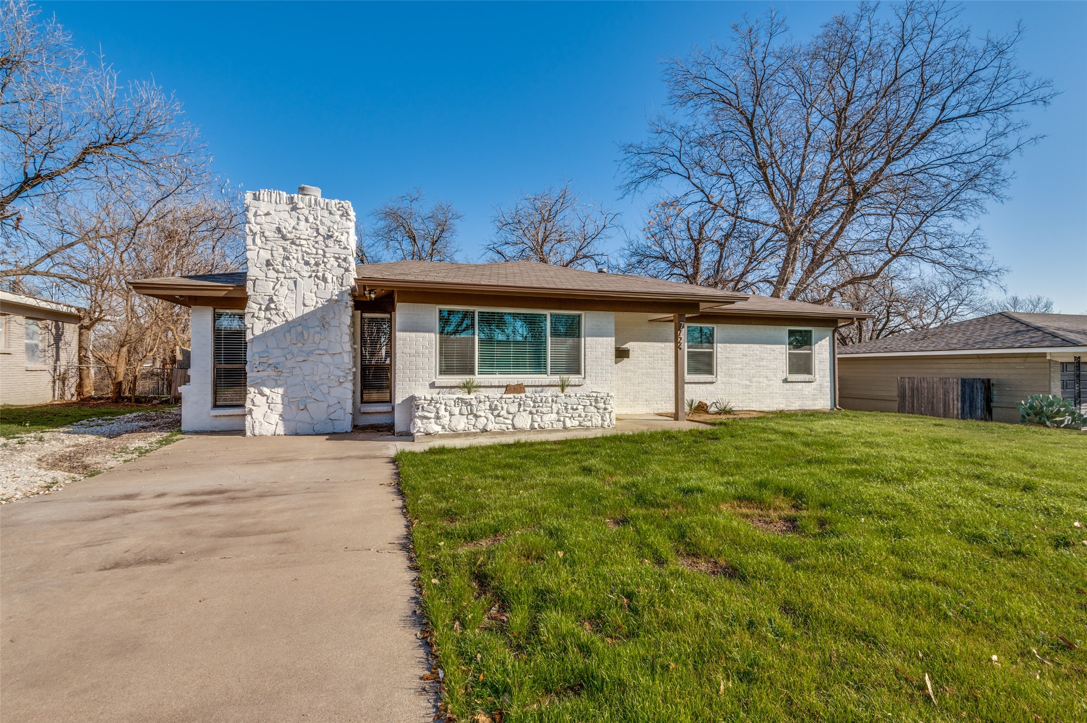 7724 Gaston Avenue Fort Worth TX 76116