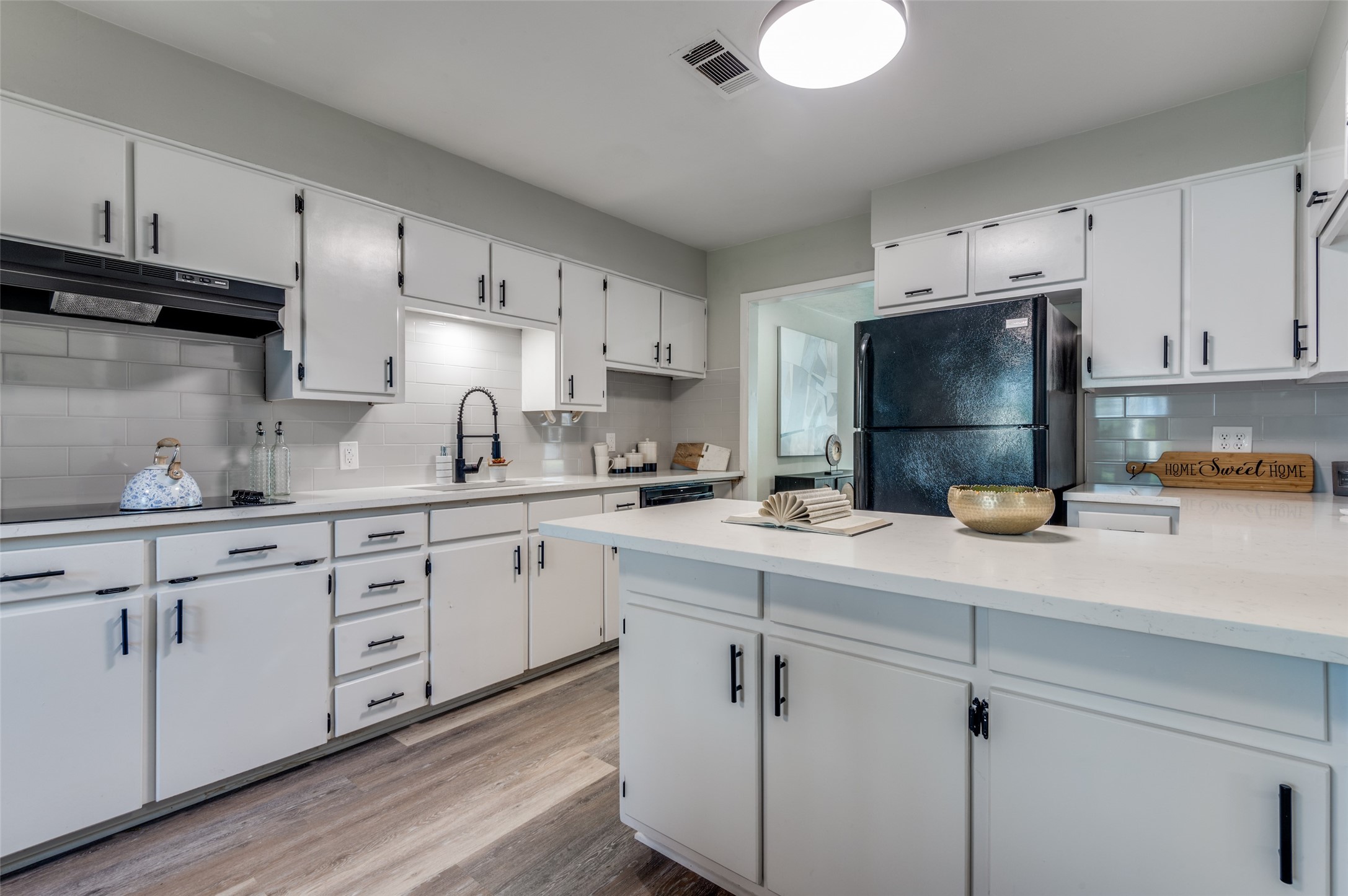 7724 Gaston Avenue Fort Worth TX 76116