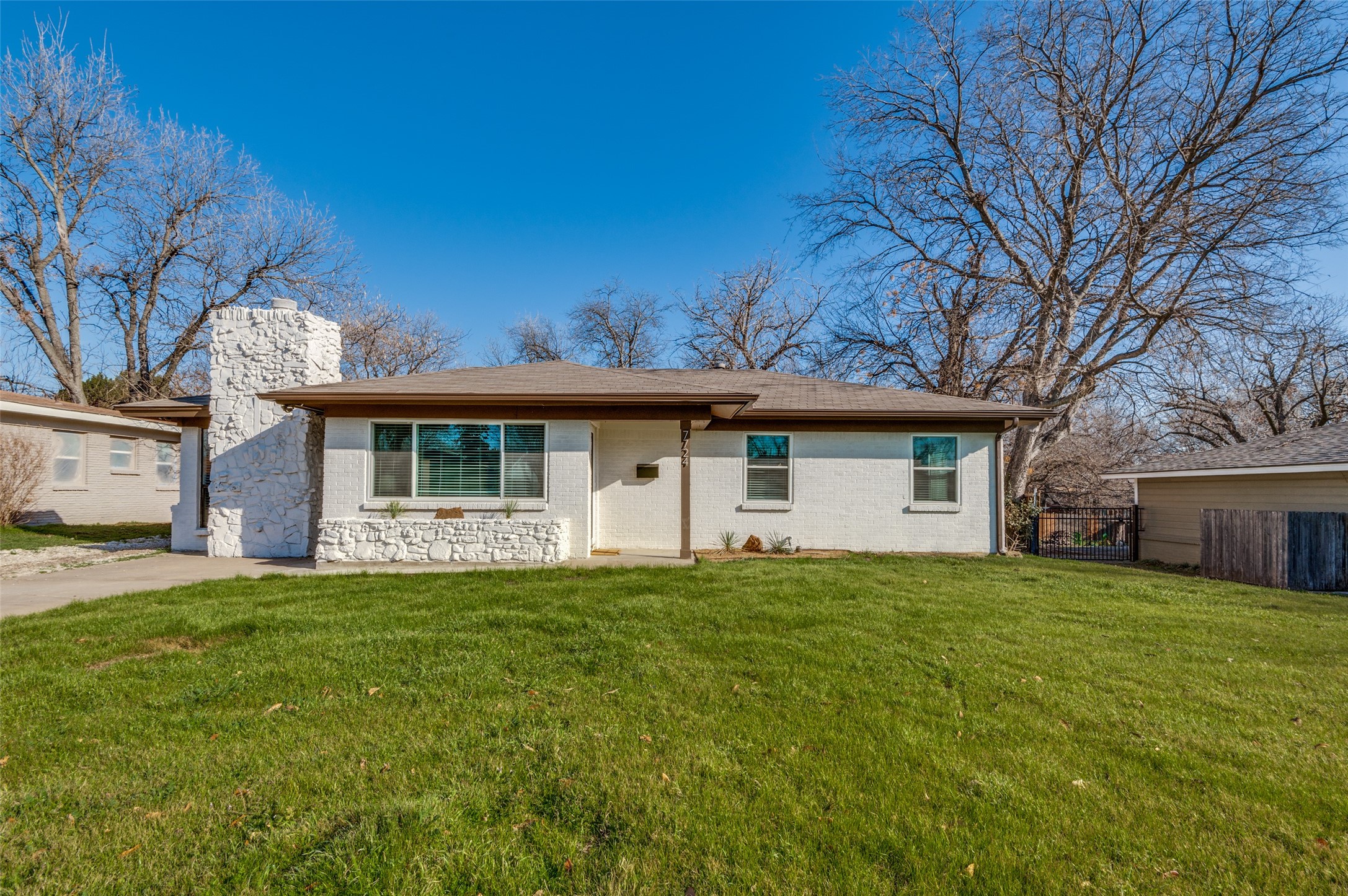 7724 Gaston Avenue Fort Worth TX 76116