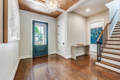 6911 Clayton Avenue Dallas TX 75214