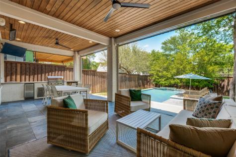 6911 Clayton Avenue Dallas TX 75214