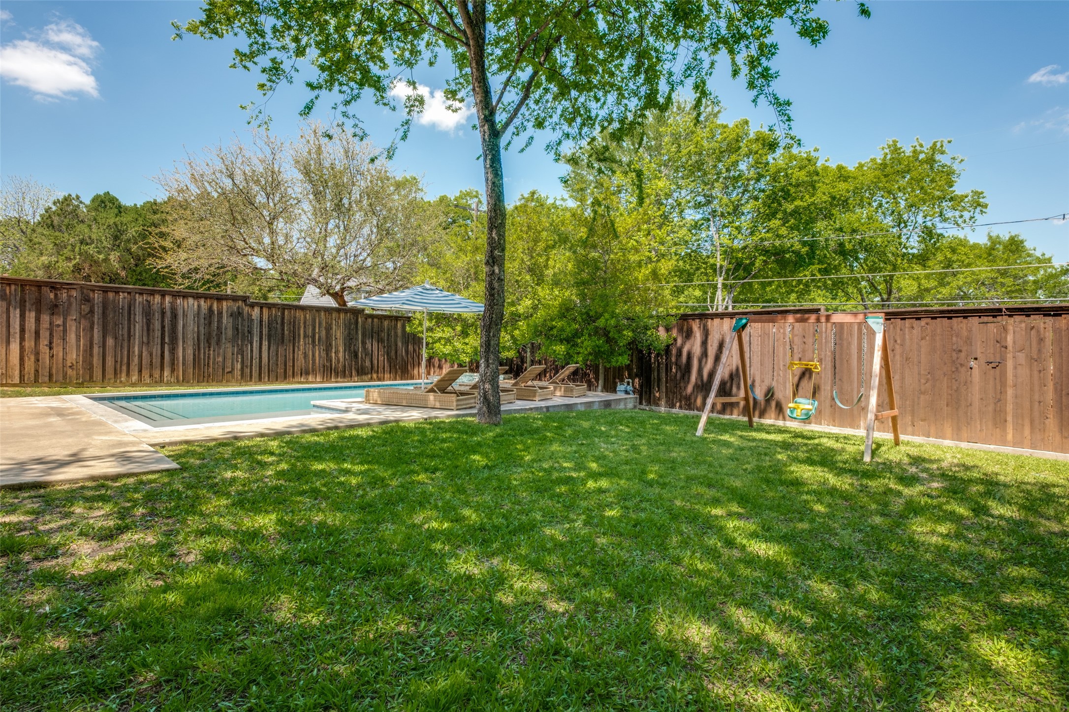 6911 Clayton Avenue Dallas TX 75214