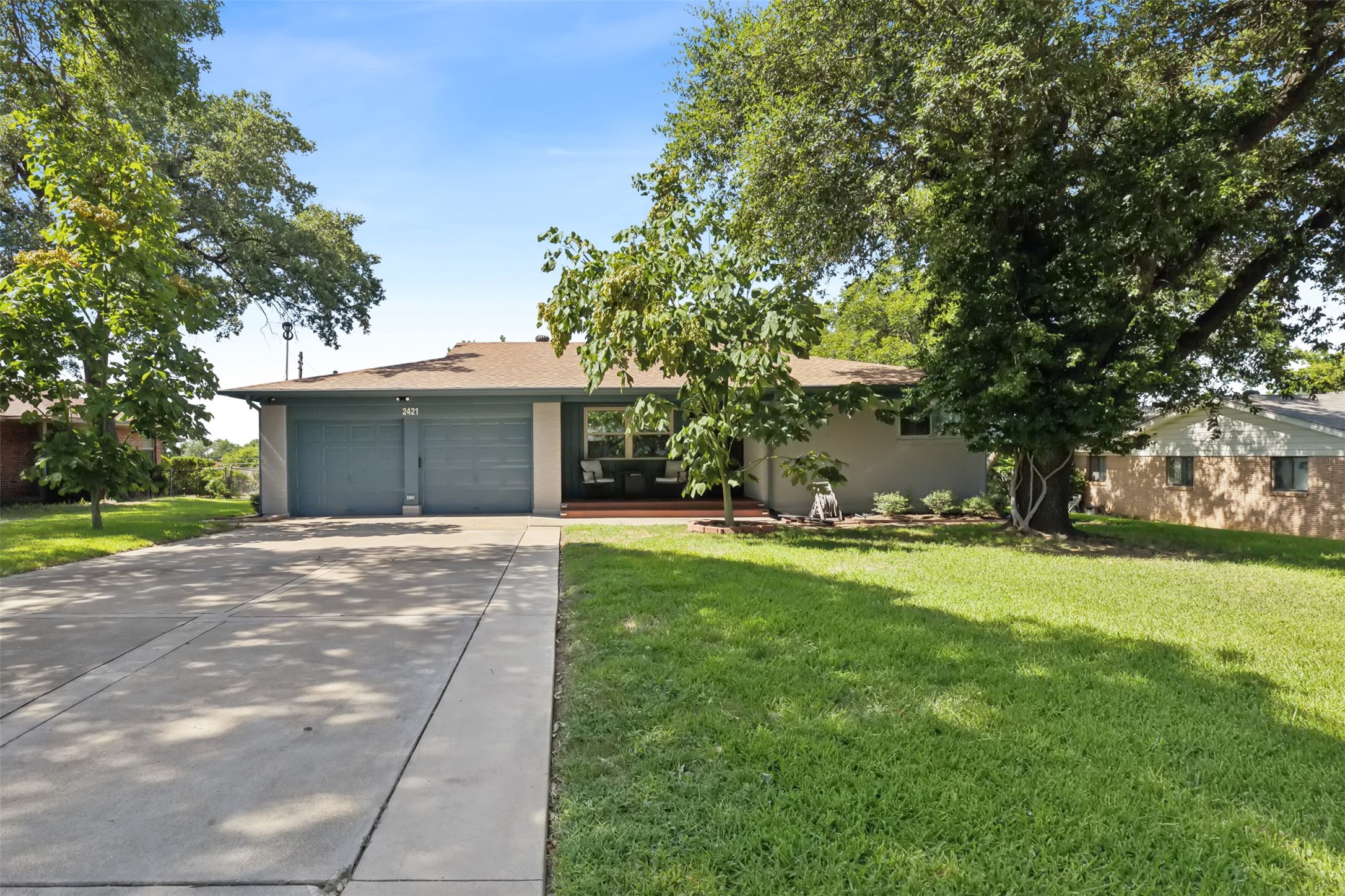 2421 Robert Burns Drive Fort Worth TX 76119