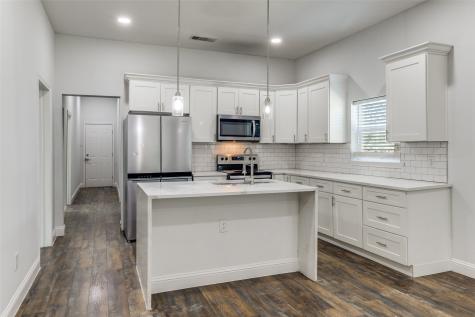 2323 Stoneman Street Dallas TX 75215