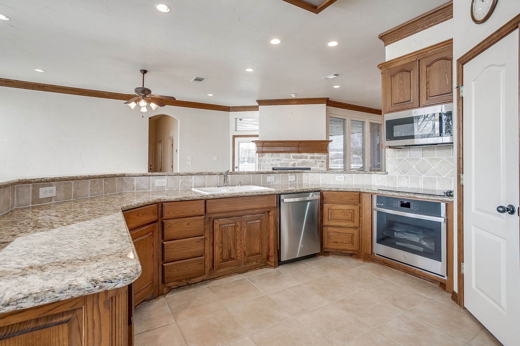 3712 Vista North Drive Burleson TX 76028
