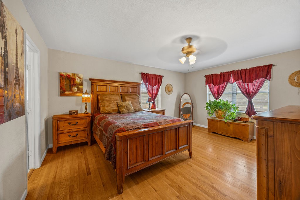2518 Glenbrook Circle Garland TX 75041