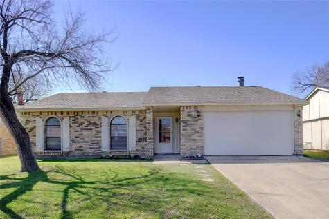 1113 Fort Scott Trail Grand Prairie TX 75052