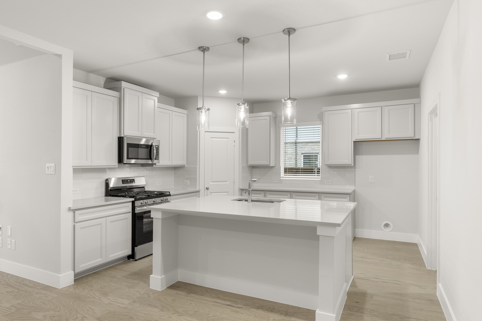 1917 Sapphire Run Mesquite TX 75181