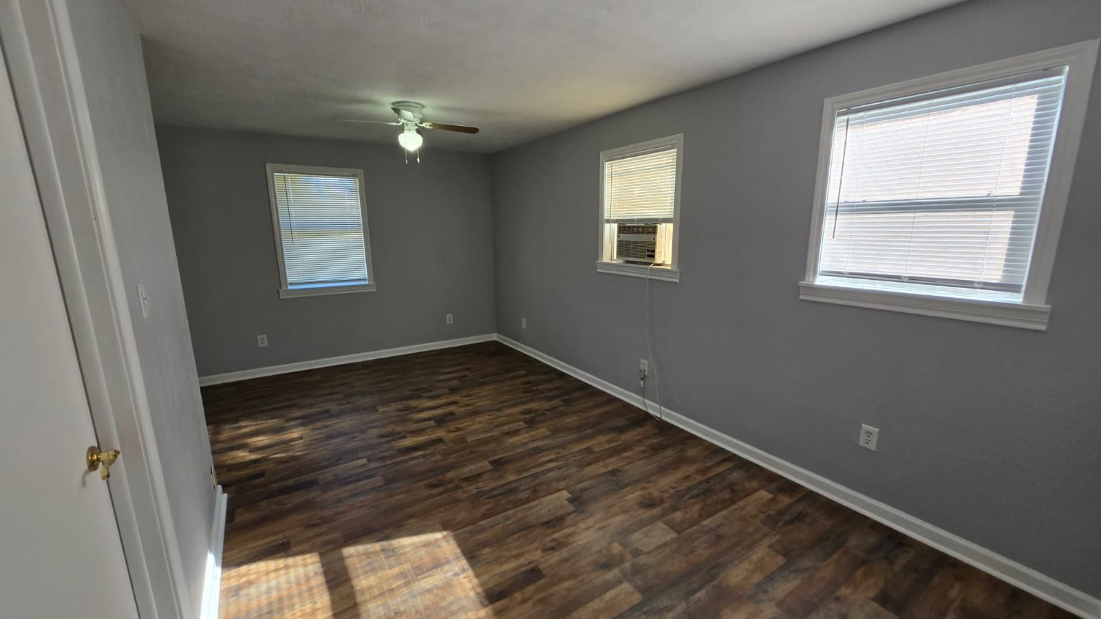 310 S Wickham Street Alvord TX 76225