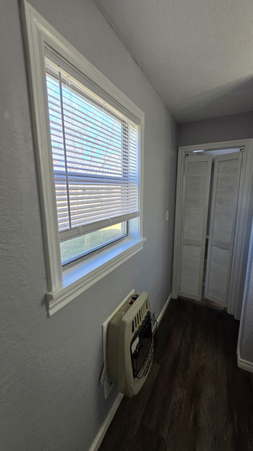 310 S Wickham Street Alvord TX 76225