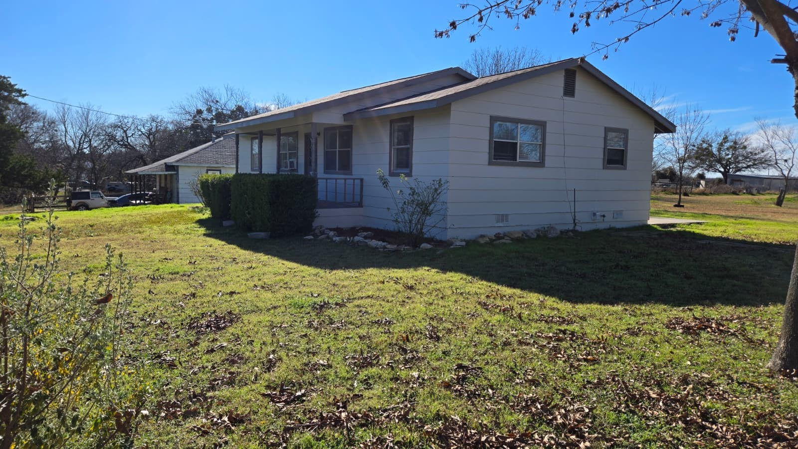 310 S Wickham Street Alvord TX 76225