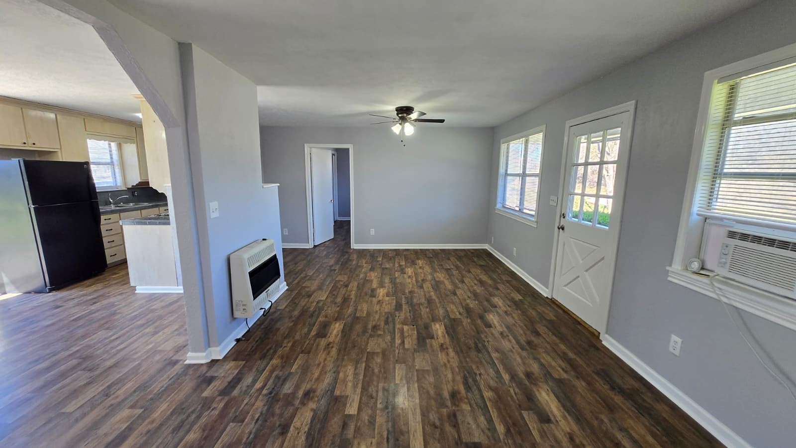 310 S Wickham Street Alvord TX 76225