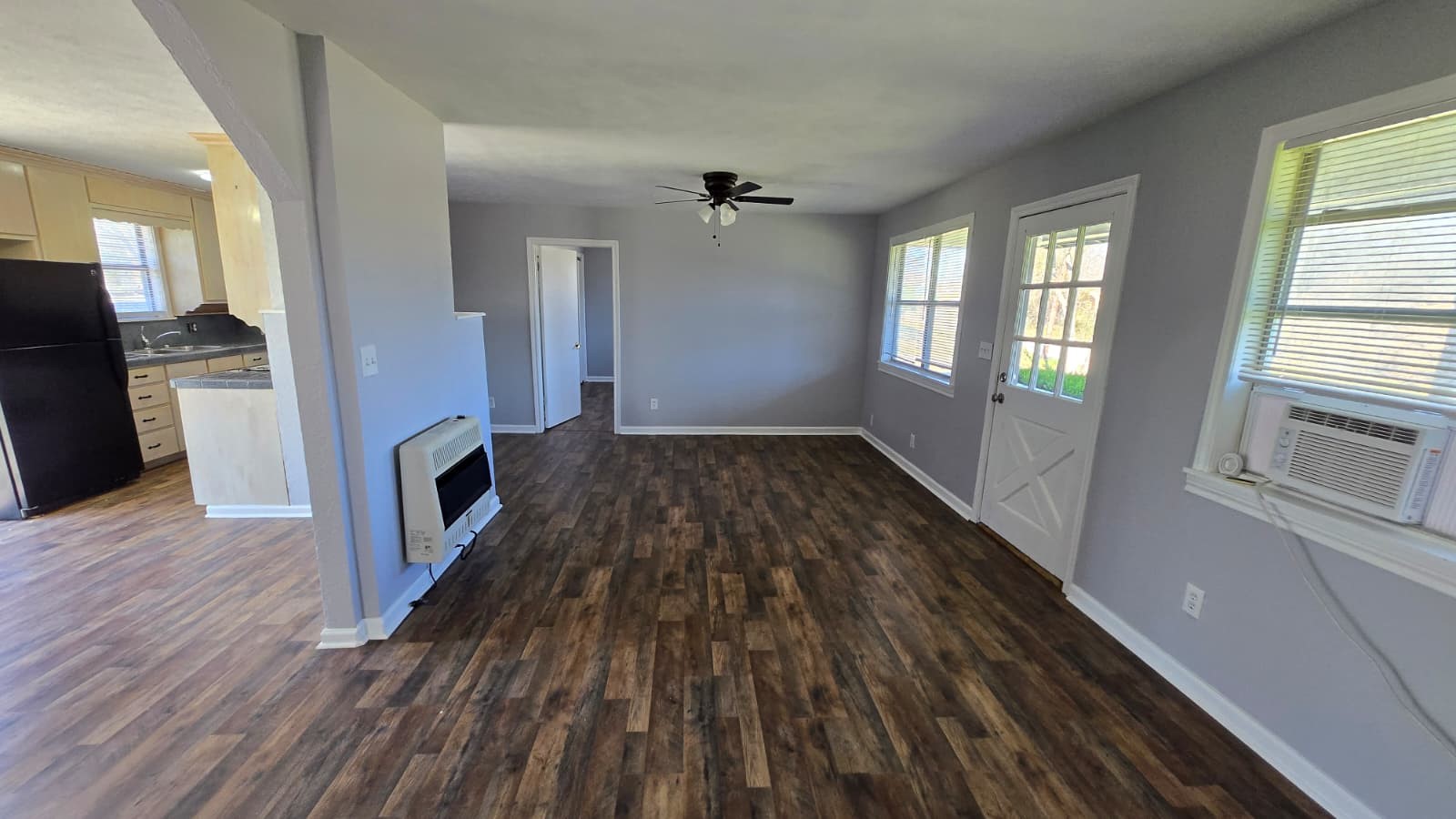 310 S Wickham Street Alvord TX 76225