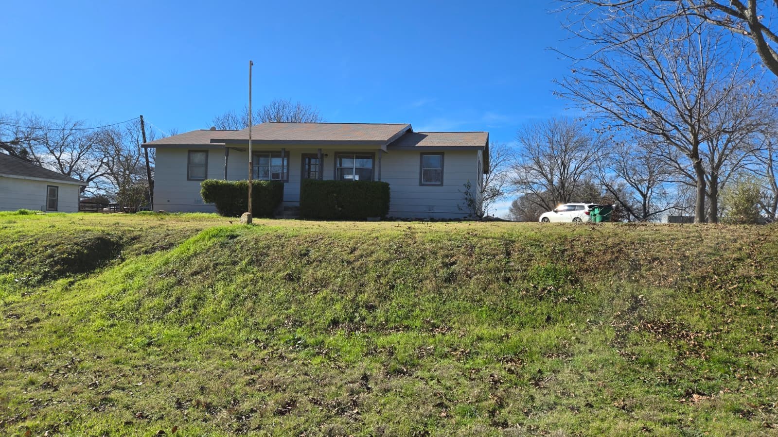 310 S Wickham Street Alvord TX 76225