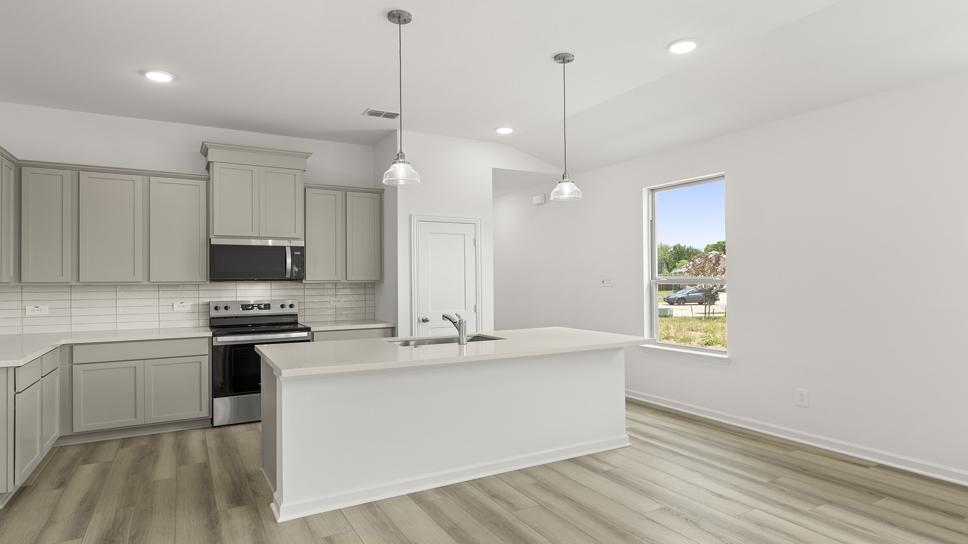 1749 Edgeway Drive Aubrey TX 76227