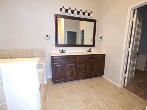 225 Dakota Drive Waxahachie TX 75167