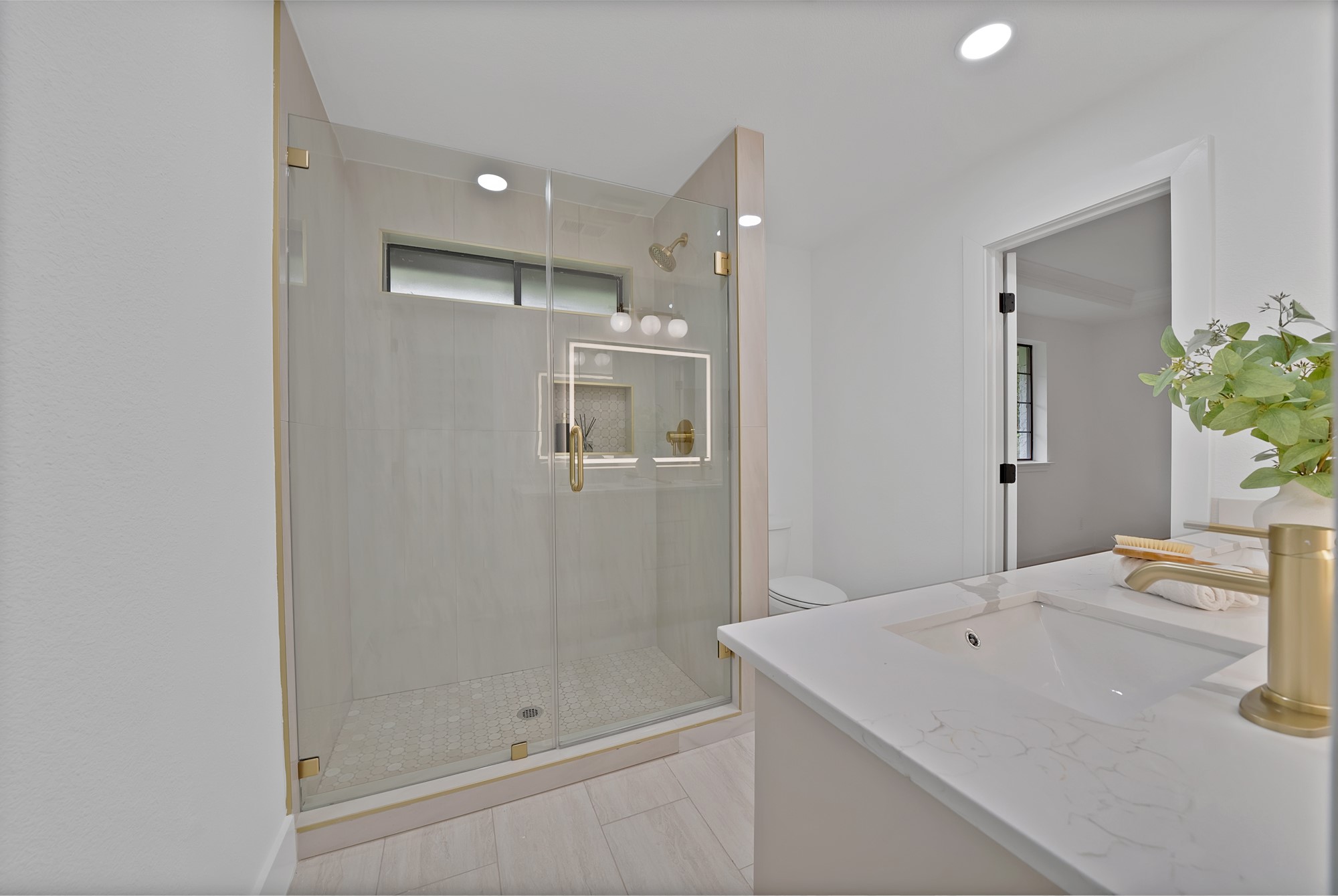 734 Tower Crest Drive Duncanville TX 75116