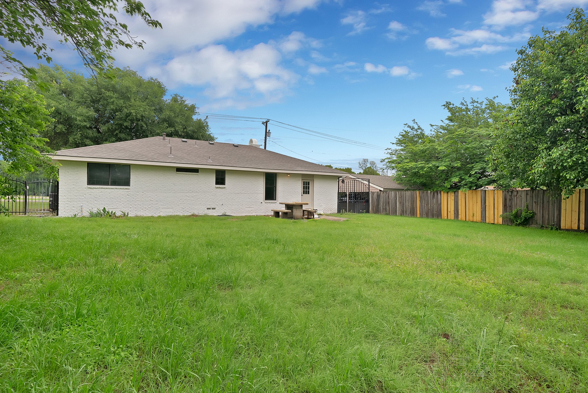 734 Tower Crest Drive Duncanville TX 75116