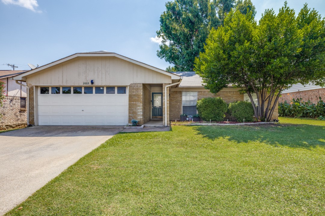 2603 Colleen Drive Arlington TX 76016