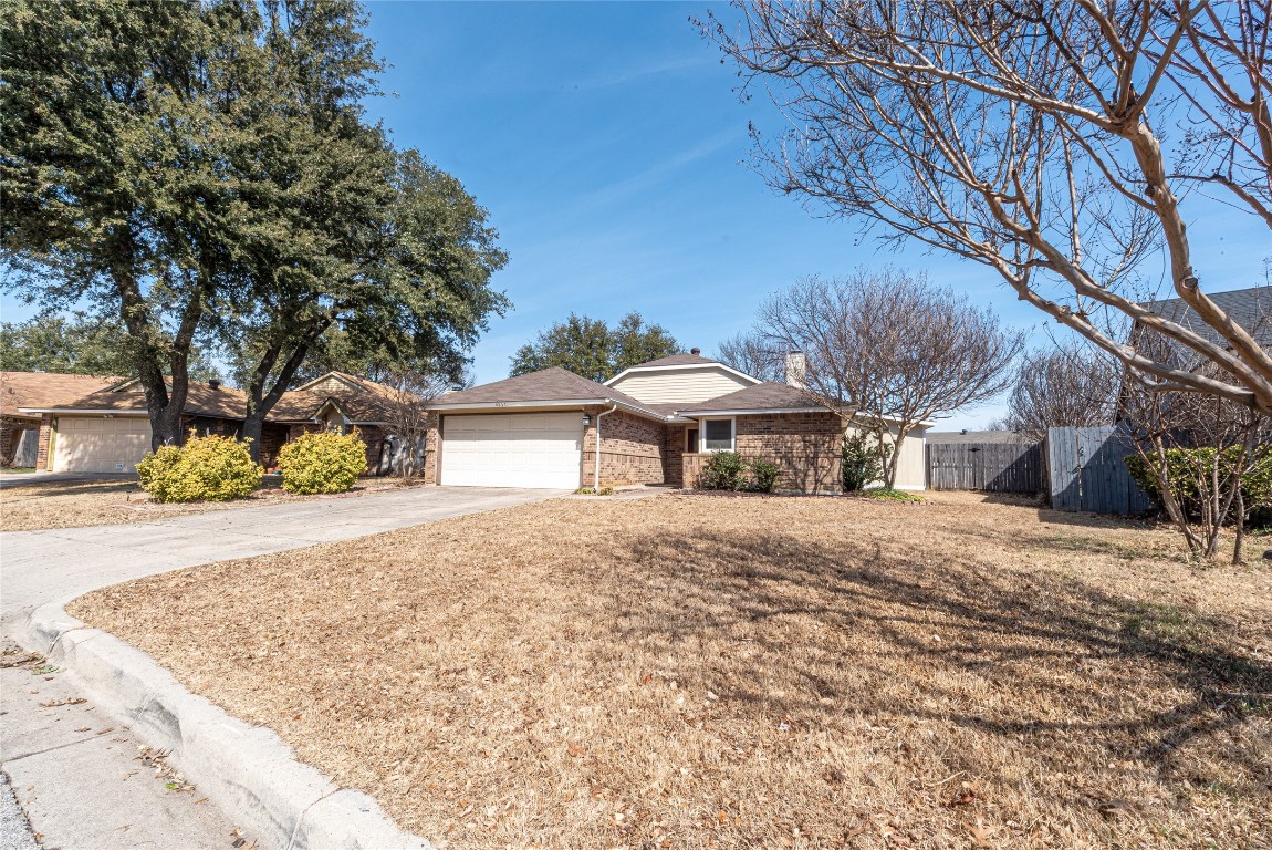 4237 Periwinkle Drive Fort Worth TX 76137