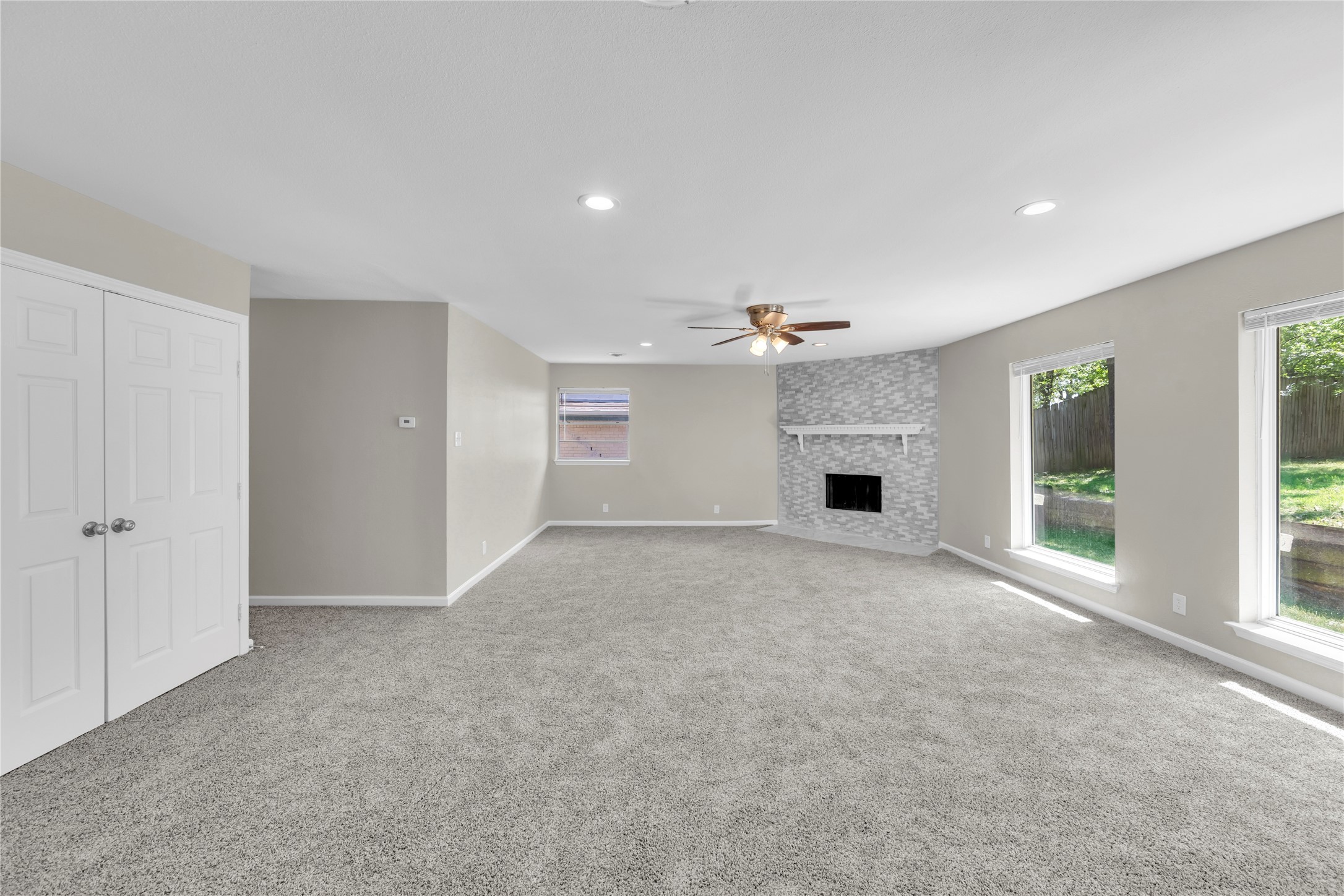 12 Somerset Terrace Bedford TX 76022