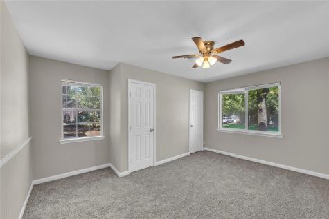 12 Somerset Terrace Bedford TX 76022
