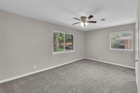 12 Somerset Terrace Bedford TX 76022