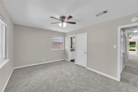 12 Somerset Terrace Bedford TX 76022