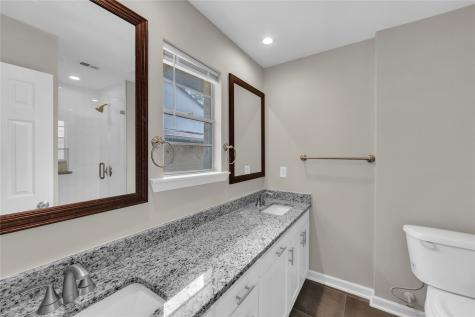 12 Somerset Terrace Bedford TX 76022