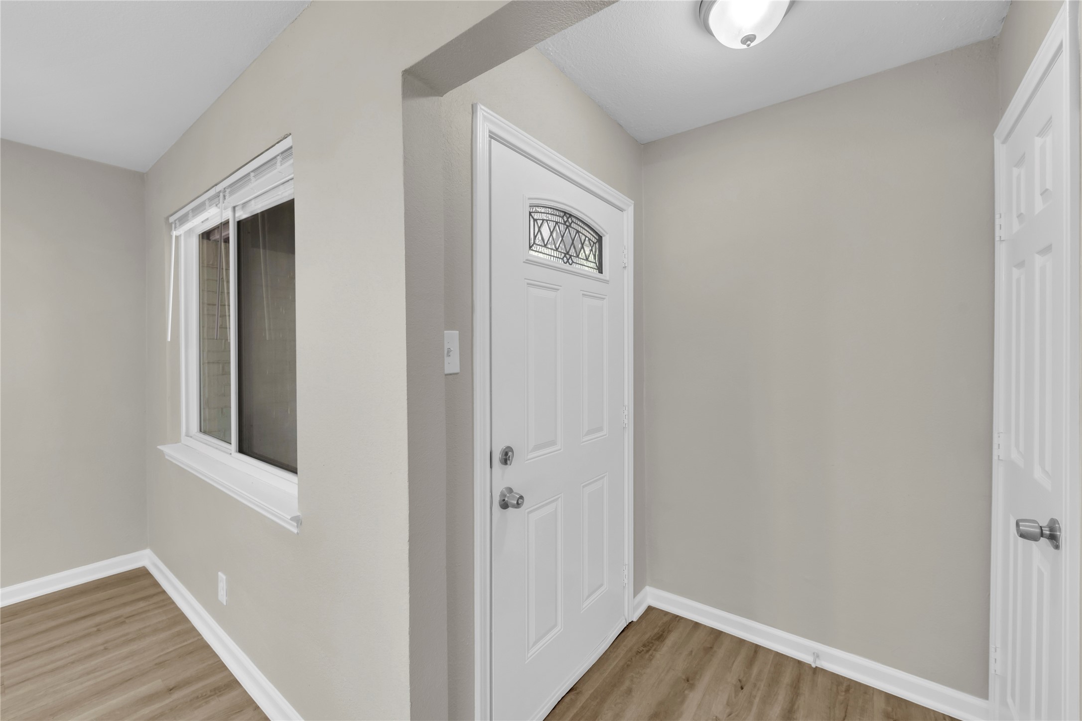 12 Somerset Terrace Bedford TX 76022