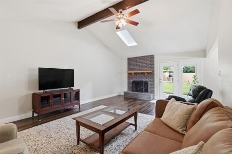 5617 Kindling Court Arlington TX 76016