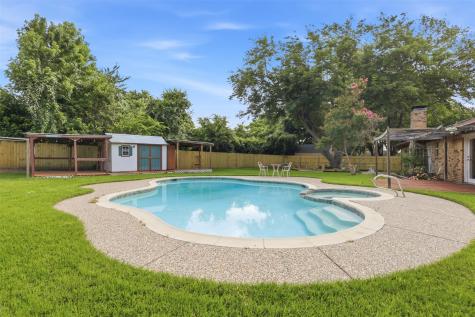 5617 Kindling Court Arlington TX 76016