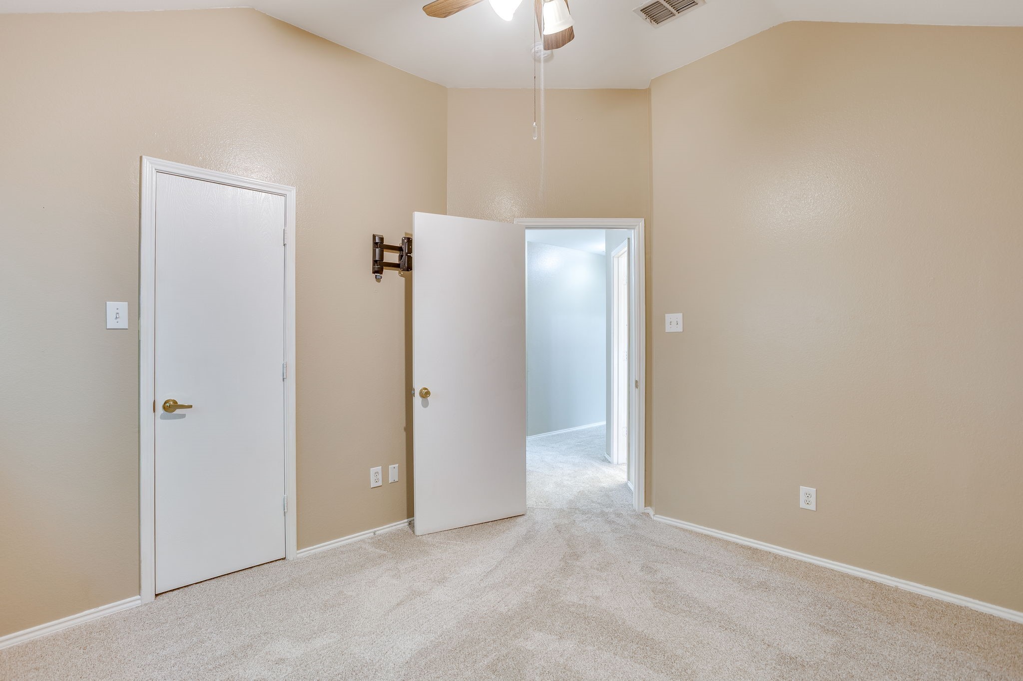 4917 Dougal Avenue Fort Worth TX 76137