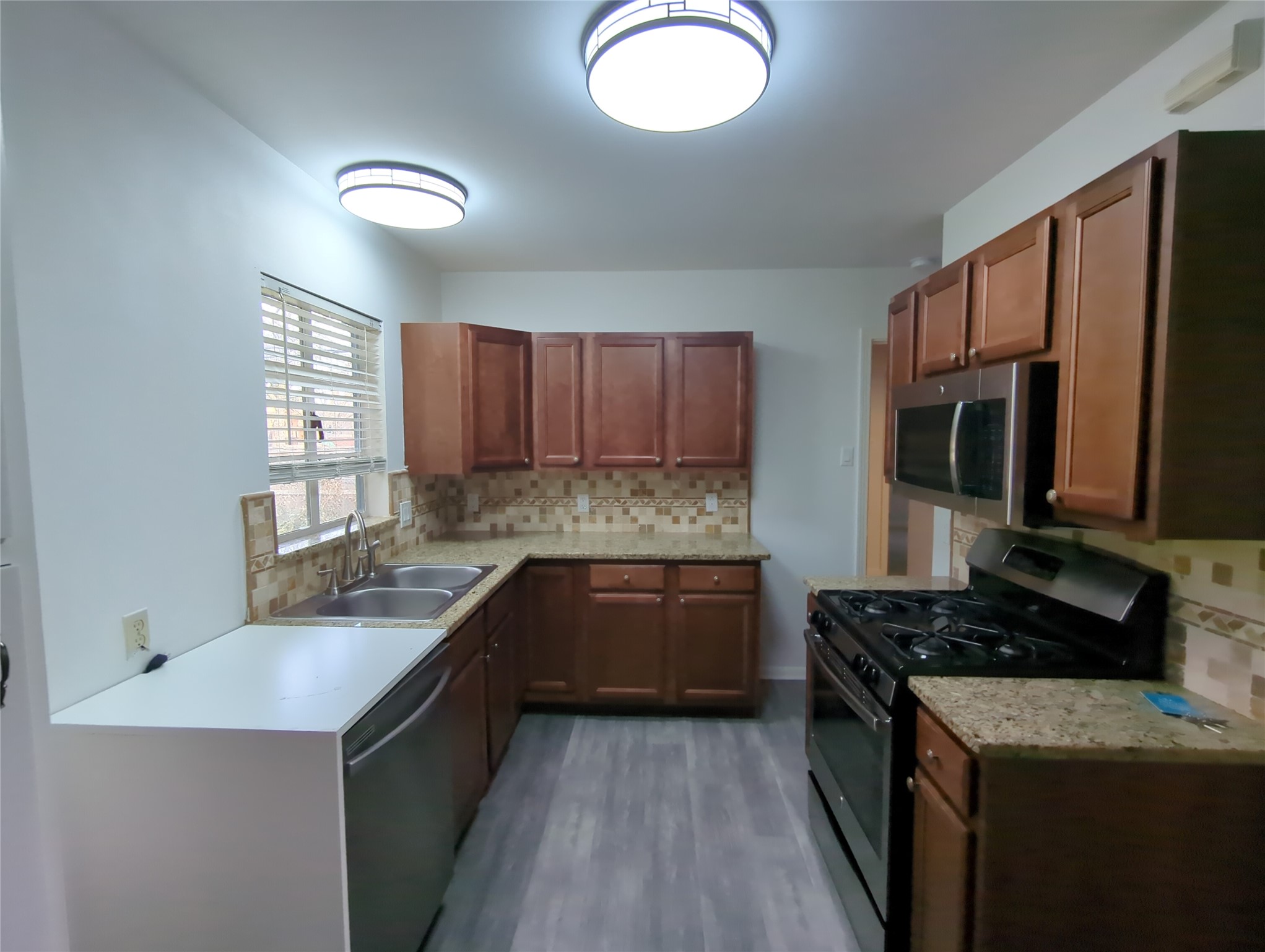 1449 Nash Street Garland TX 75042
