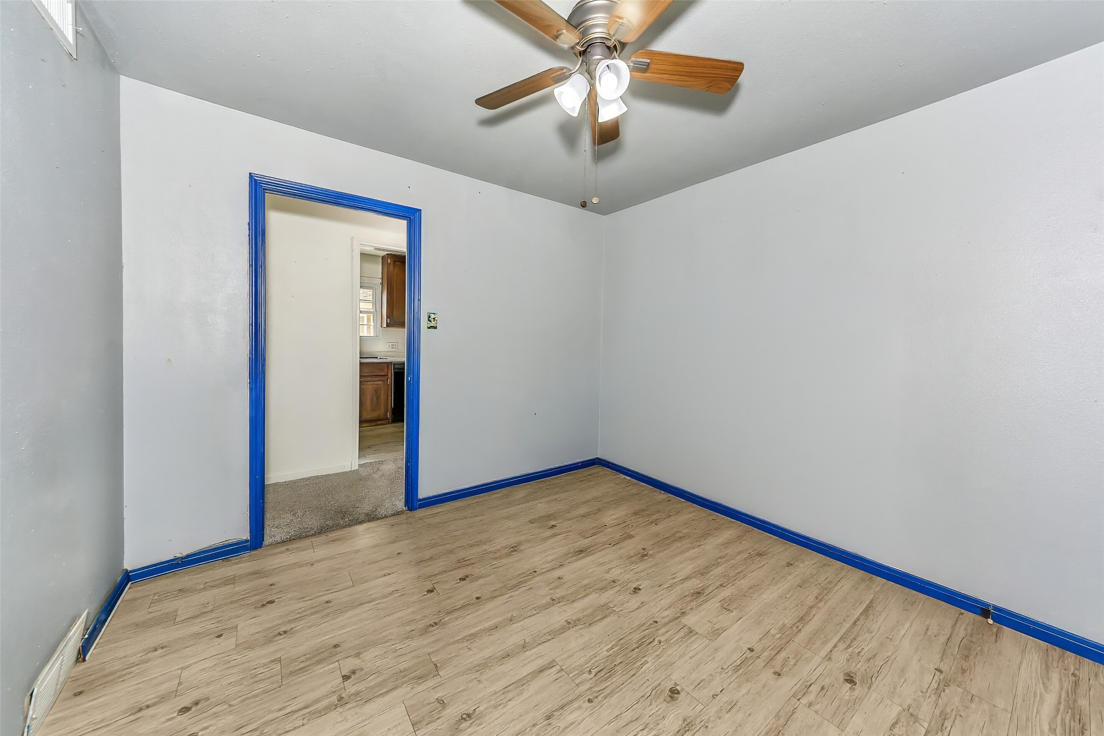 5029 Vicki Street Haltom City TX 76117