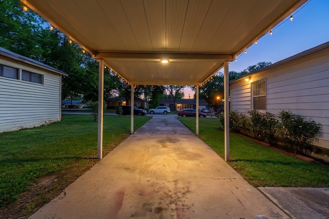 5029 Vicki Street Haltom City TX 76117