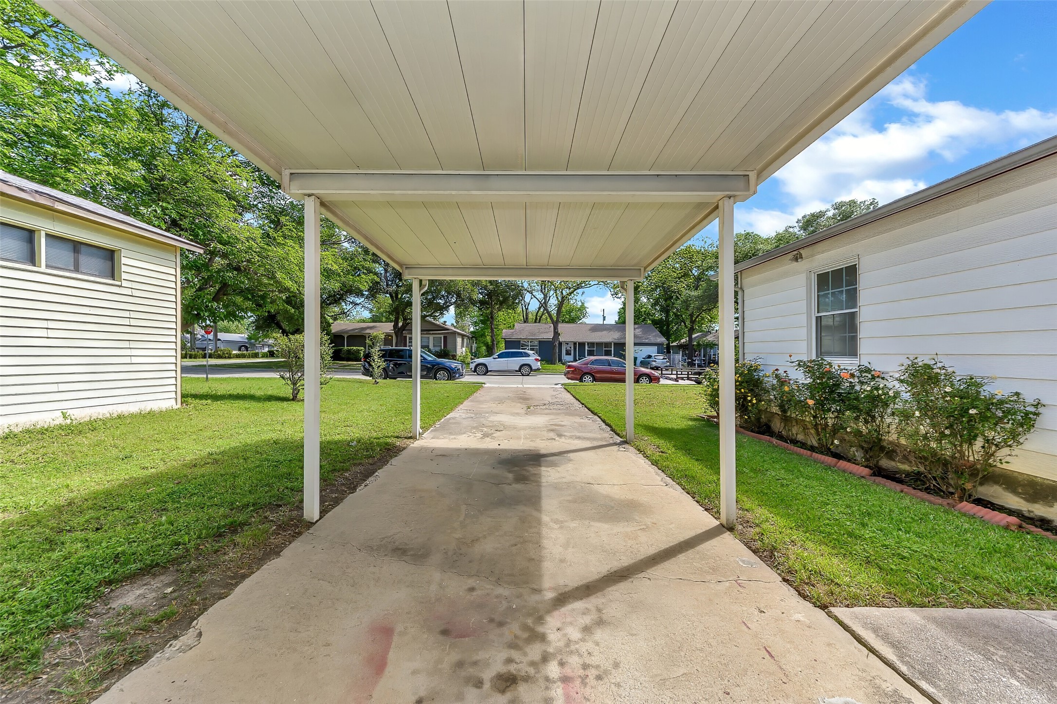 5029 Vicki Street Haltom City TX 76117
