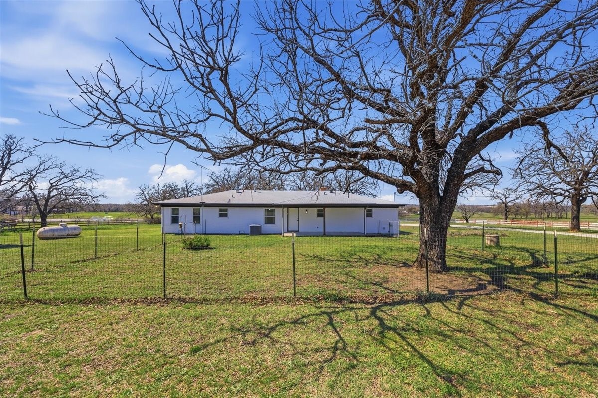102 Middleton Court Weatherford TX 76087