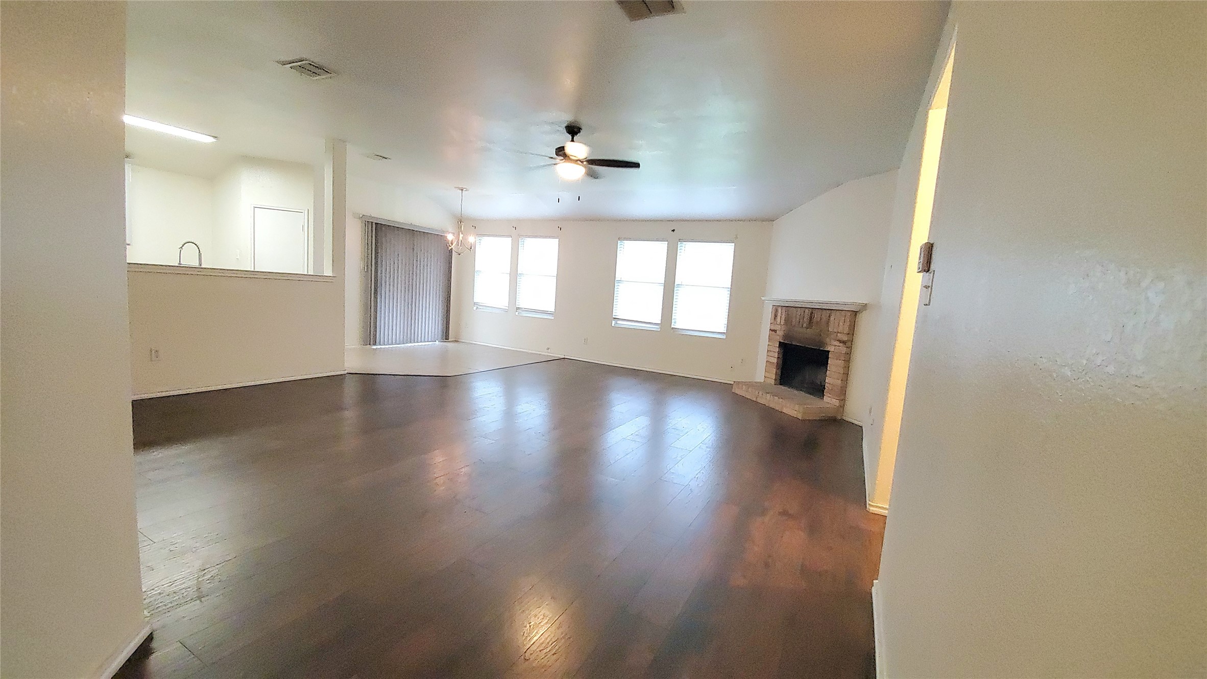 1118 Bradford Drive Glenn Heights TX 75154