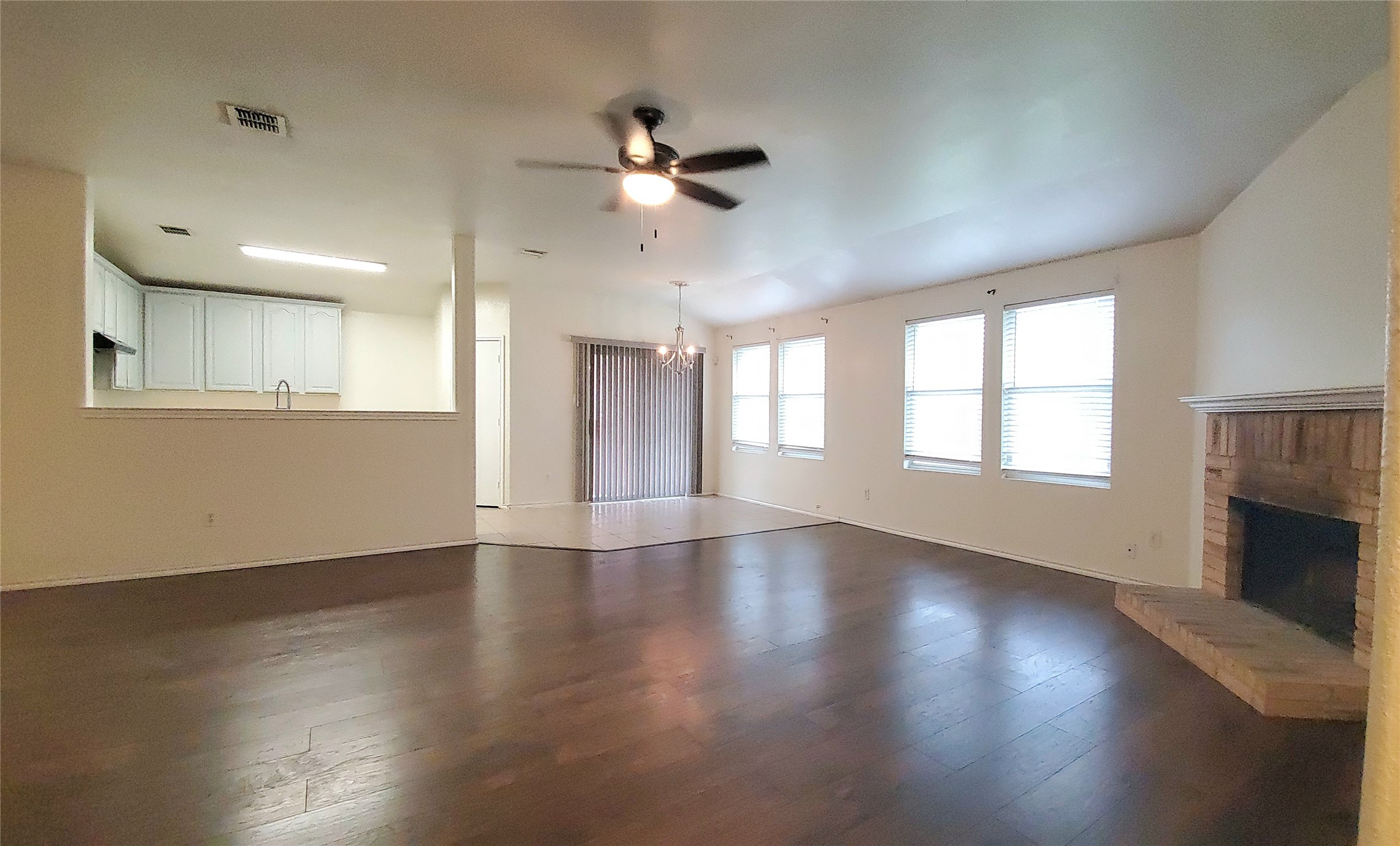 1118 Bradford Drive Glenn Heights TX 75154