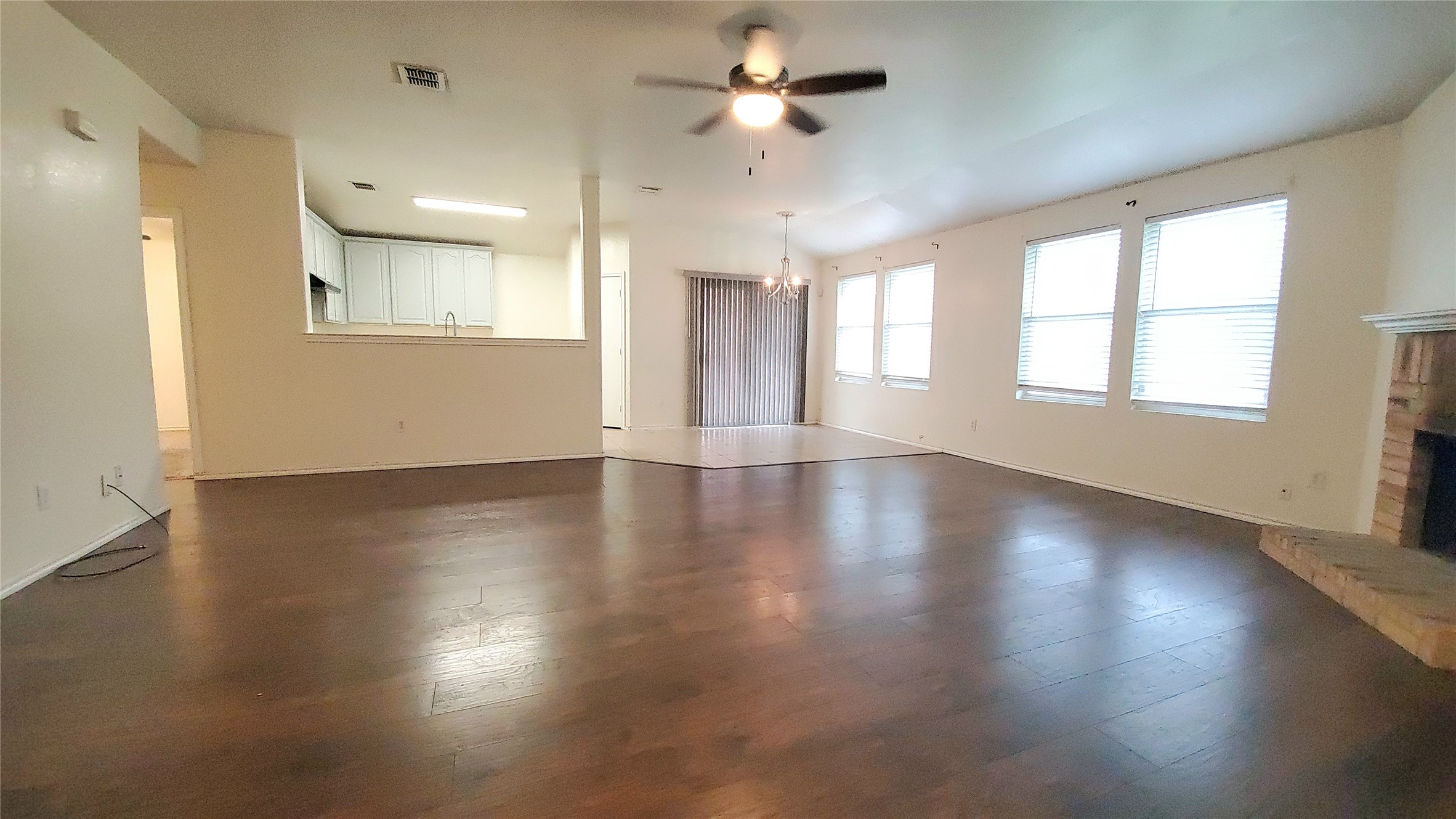 1118 Bradford Drive Glenn Heights TX 75154
